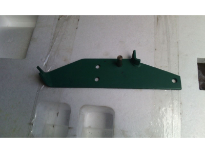 Кронштейн ТНВД WD615, WP10 (под 2 отв.) HOWO (ХОВО) VG9100570015 фото 1 Тольятти